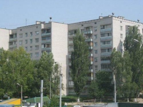 Київ, Зодчих вул., 46