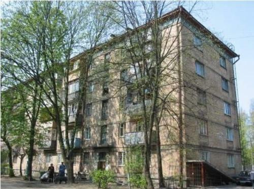 Київ, Михайла Донця вул., 21
