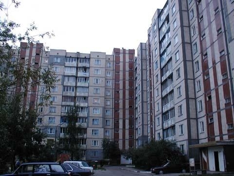 Київ, Котельникова вул., 25
