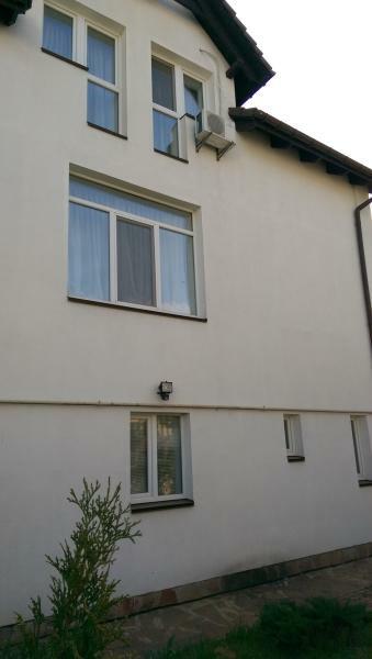 Київ, Столетова вул., 39