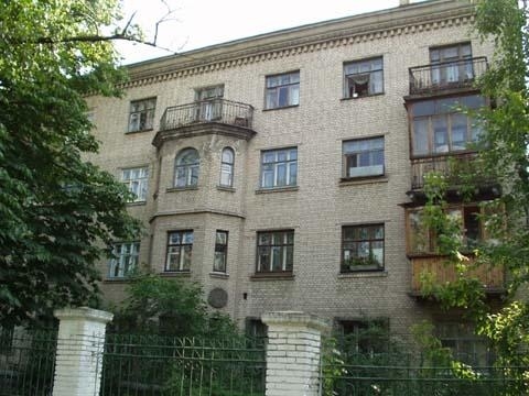 Аренда 2-комнатной квартиры 56 м², Строителей ул., 33