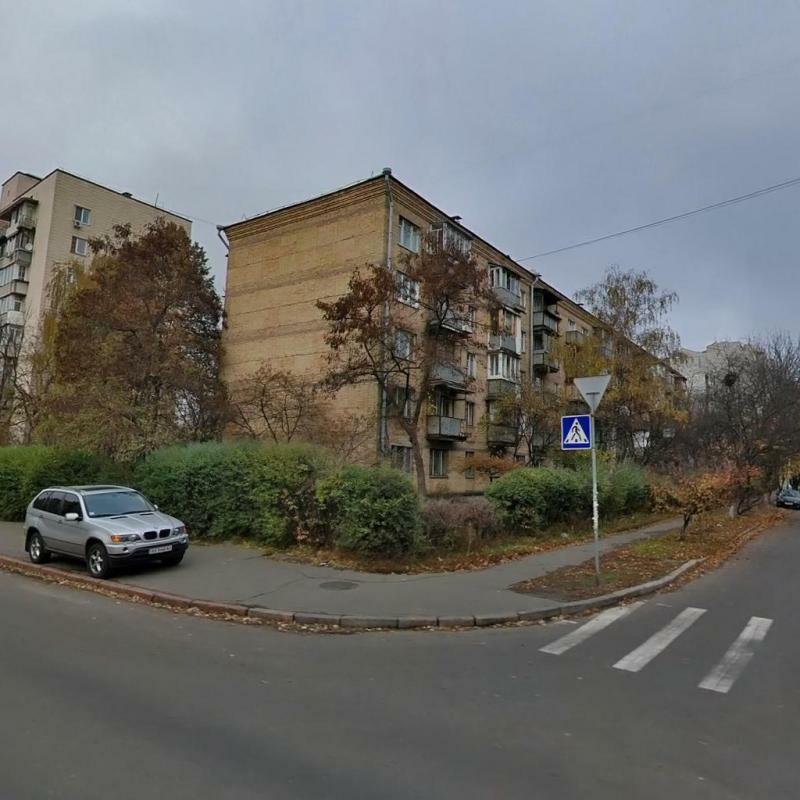 Київ, Топольова вул., 6