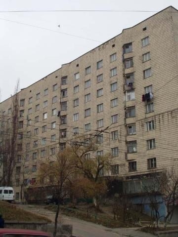 Київ, Сирецька вул., 36