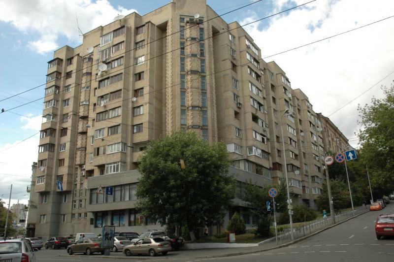 Київ, Тарасівська вул., 20