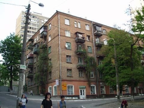 Киев, Татарская ул., 18Б