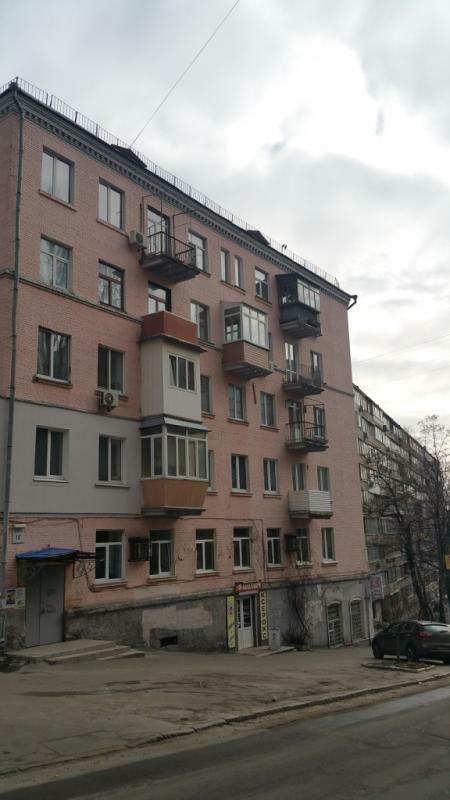 Киев, Татарская ул., 18Б