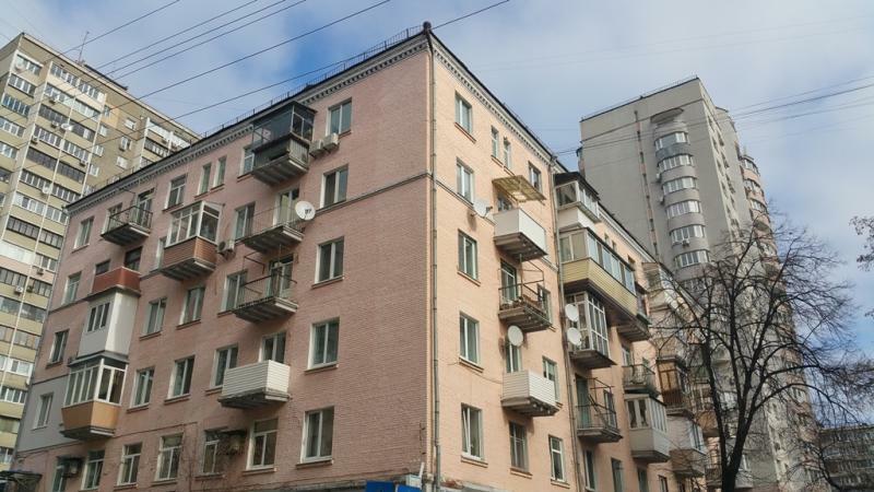 Киев, Татарская ул., 18Б