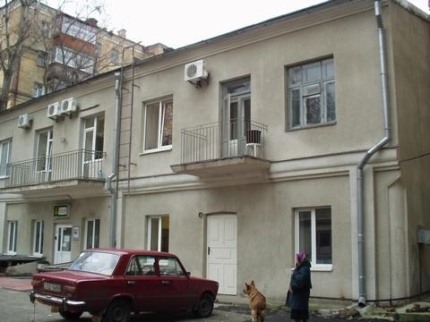 Київ, Саксаганського вул., 44Г