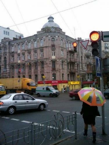 Киев, Ямская ул., 18/20