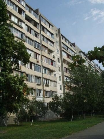 Продаж 2-кімнатної квартири 50 м², Райдужна вул., 17