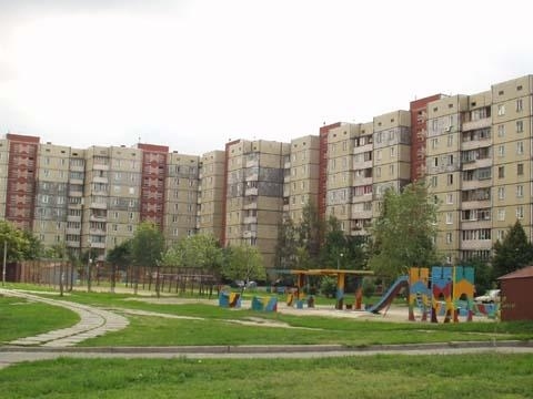 Киев, Ревуцкого ул., 25