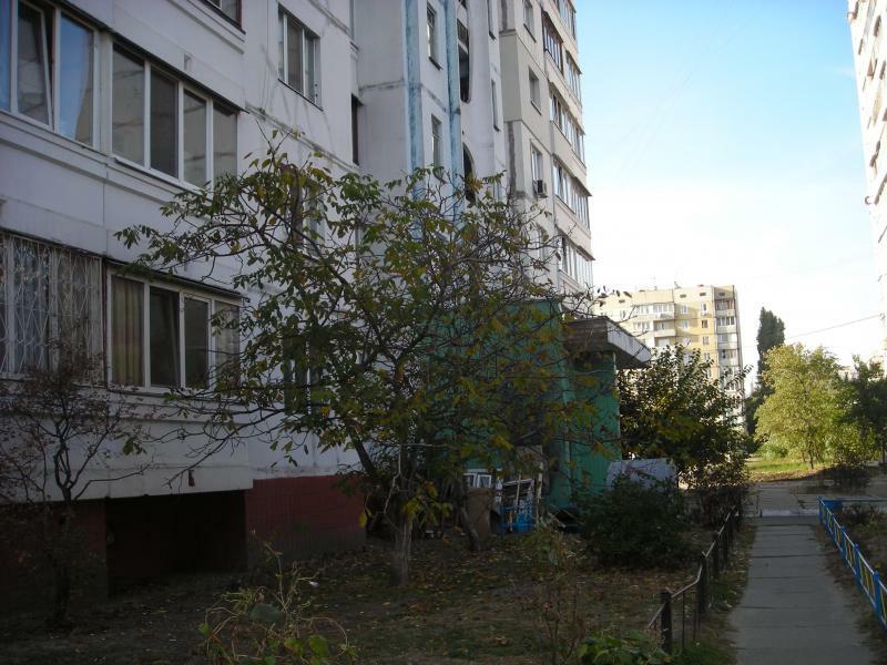 Киев, Ревуцкого ул., 29Б