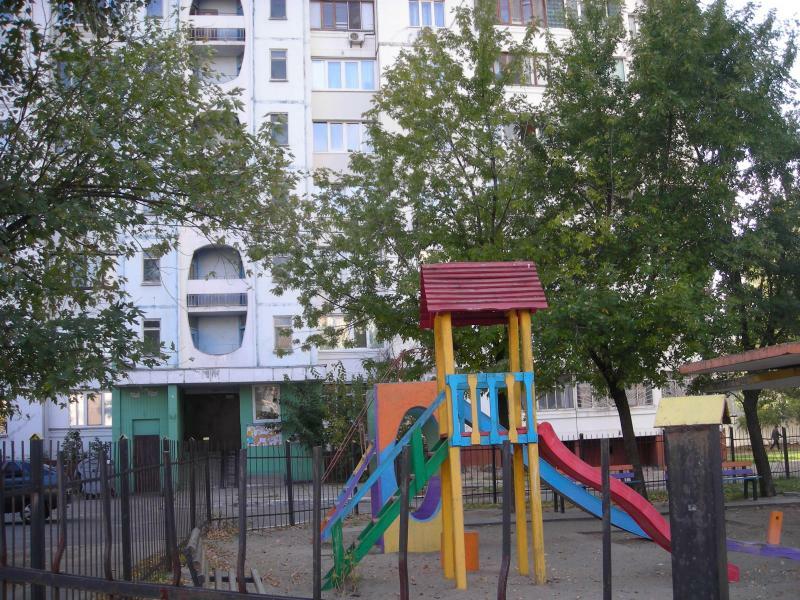 Киев, Ревуцкого ул., 29Б