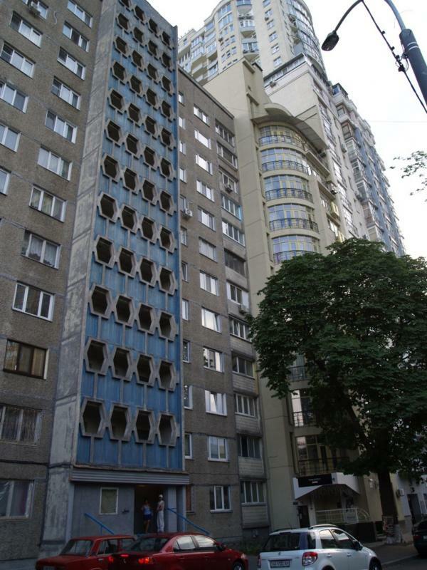 Киев, Панаса Мирного ул., 11