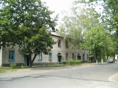 Київ, Радистів вул., 57