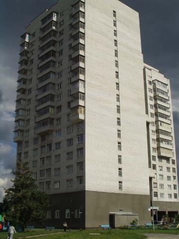 Київ, Сортувальна вул., 4