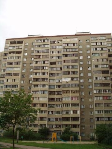 Київ, Степана Олійника вул., 17