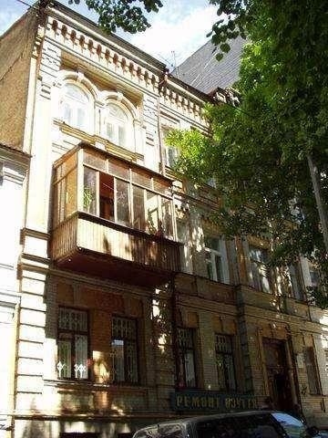Продаж 3-кімнатної квартири 125 м², Тургенівська вул., 30