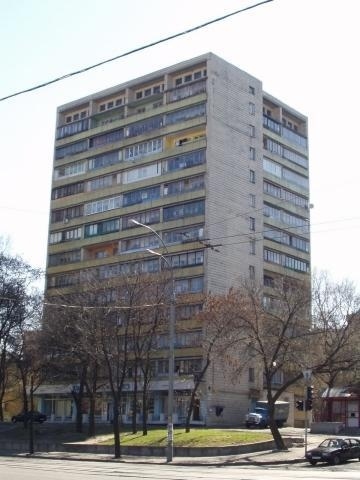 Київ, Рощинський пров., 15
