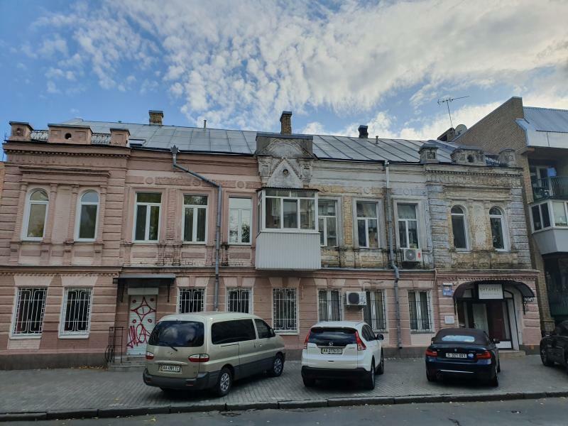 Київ, Спаська вул., 22
