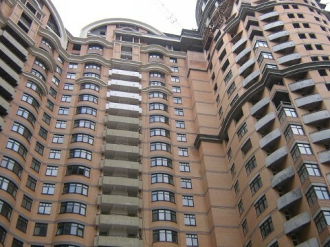 Киев, Старонаводницкая ул., 21