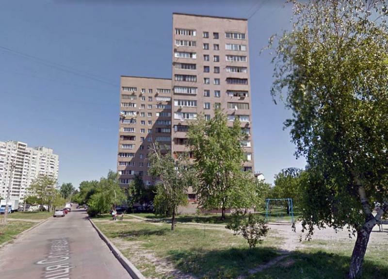 Київ, Сосницька вул., 10