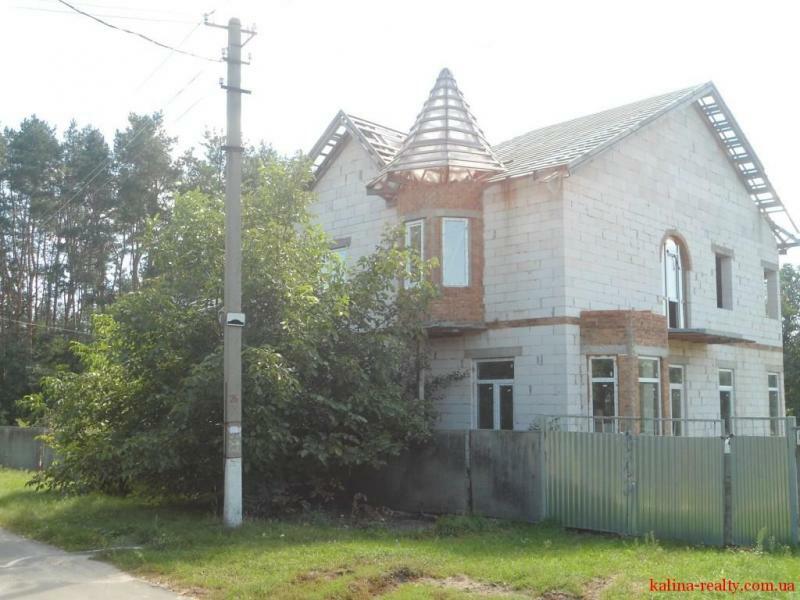 Київська обл., Васильківський район, м. Васильків, Олександра Листрового вул., 52