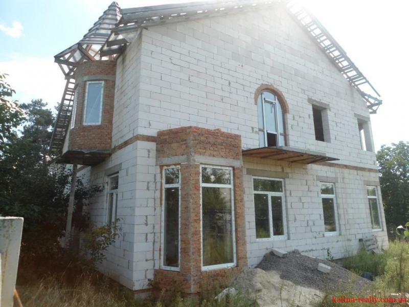 Київська обл., Васильківський район, м. Васильків, Олександра Листрового вул., 52