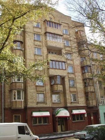 Київ, Академіка Ромоданова вул., 4