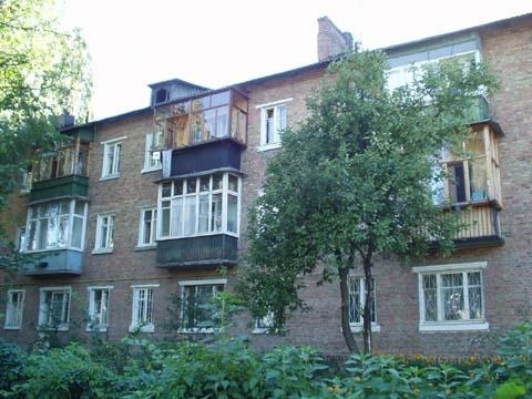 Киев, Корсунская ул., 33