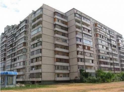 Киев, Ларисы Руденко ул., 6