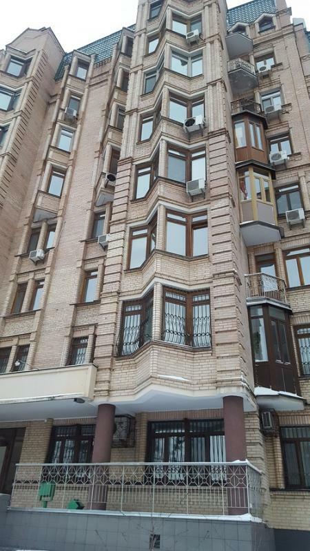Київ, Кудрявська вул., 13-19