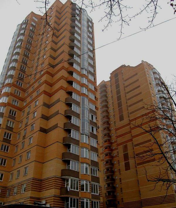 Киев, Лабораторный пер., 6