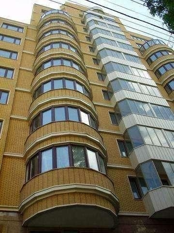 Продаж 3-кімнатної квартири 190 м², Кропивницького вул., 10