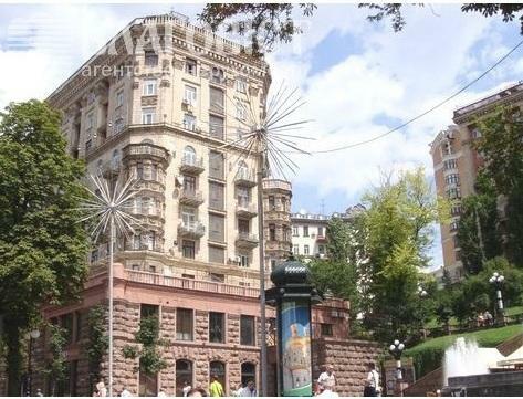 Продажа 2-комнатной квартиры 74 м², Крещатик ул., 23