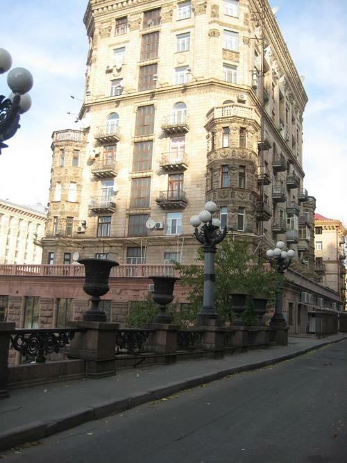 Продажа 2-комнатной квартиры 74 м², Крещатик ул., 23