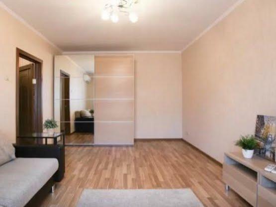 Продажа 3-комнатной квартиры 67 м², Валентиновская ул., 23