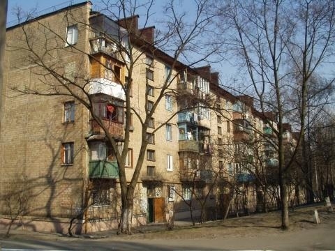 Оренда 3-кімнатної квартири 62 м², Івана Іжакевича вул., 5/9