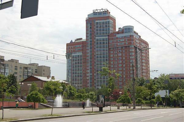 Киев, Ковпака ул., 8