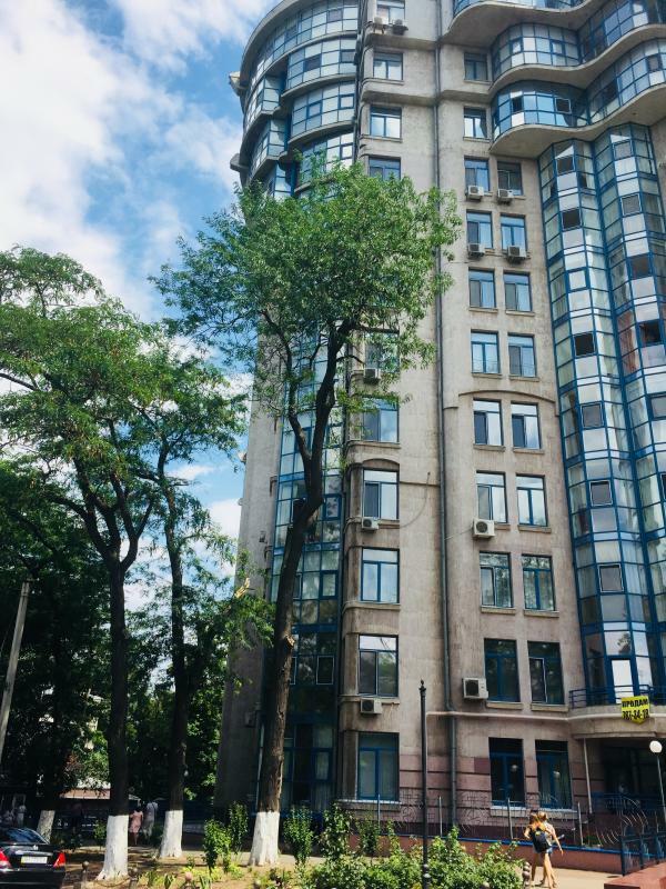 Продаж 4-кімнатної квартири 187 м², Лидерсовский бул., 5