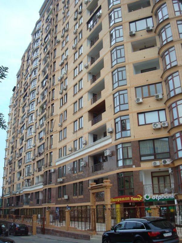 Продажа 3-комнатной квартиры 136 м², Тенистая ул., 9/12