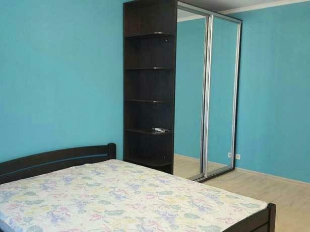 Аренда торгового помещения 12 м², Героев Труда ул., 18