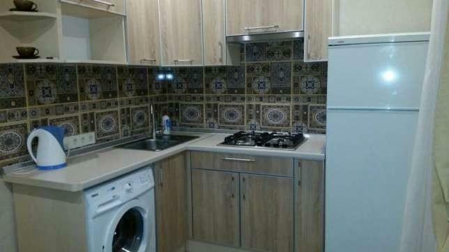 Оренда торговельного приміщення 12 м², Героїв Праці вул., 18