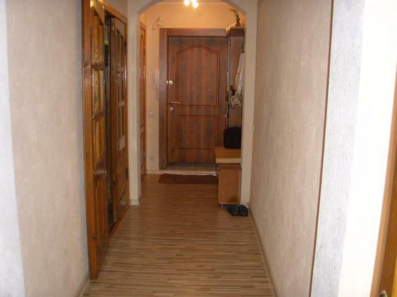 Аренда торгового помещения 12 м², Героев Труда ул., 18