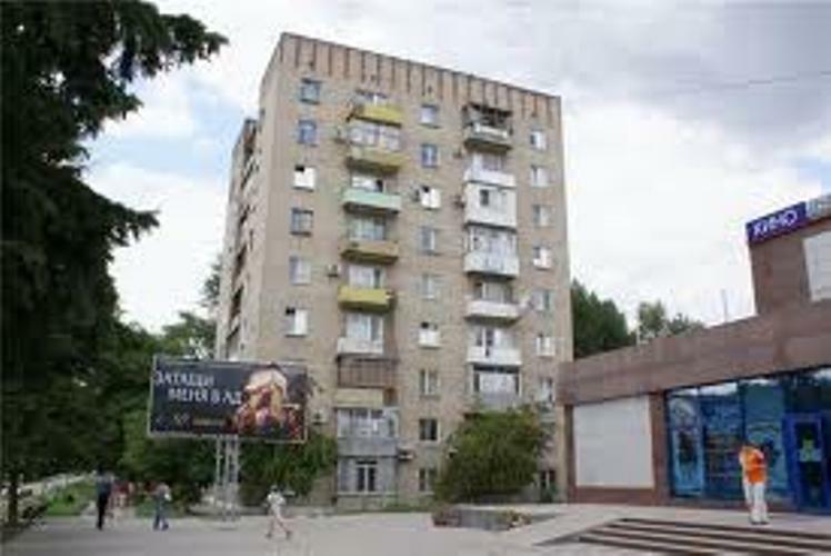 Київська обл., Бучанський район, м. Ірпінь, Привокзальна пл., 2