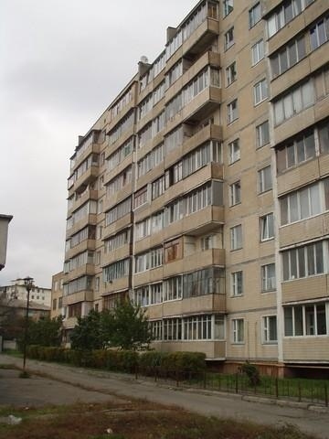 Київ, Семенівська вул., 9