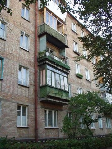 Киев, Павла Вирского бул., 45