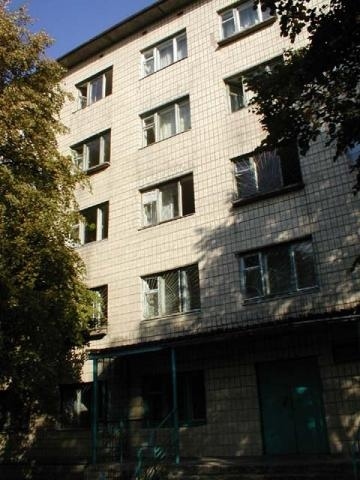 Киев, Семьи Сосниных ул., 15