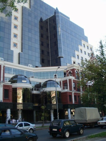 Оренда офісу 875 м², Жилянська вул., 73-79