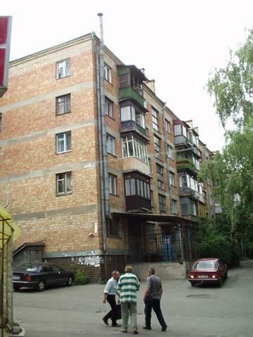 Київ, Задорожний пров., 5 К2